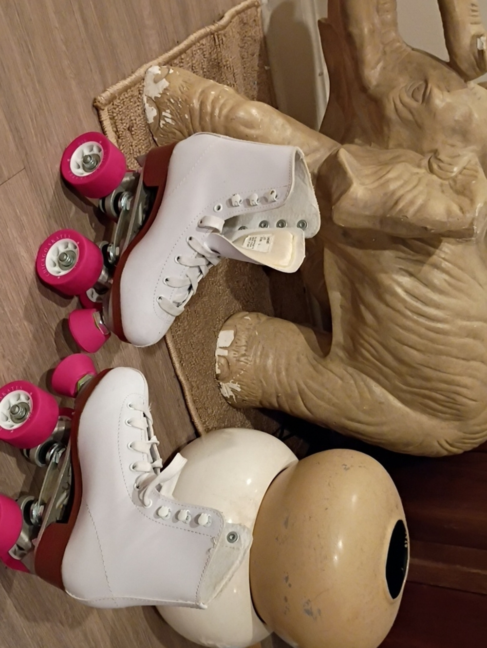 Women's White High-Top Roller Skates with Pink Wheels
